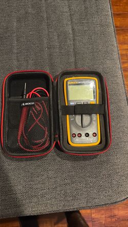 fluke 17b digital multimeter