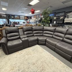 Sectional Recliner 