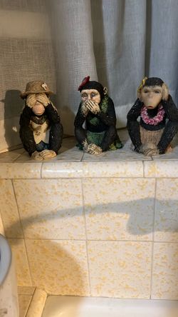 3 Lil Monkeys