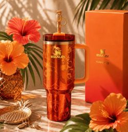 🌴✨ Stanley x Karol G Quencher H2.0 FlowState Tumbler ✨🌴