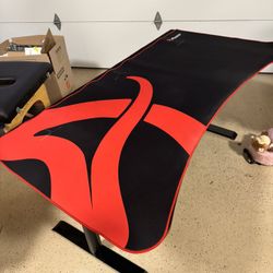 Arrozi Desk