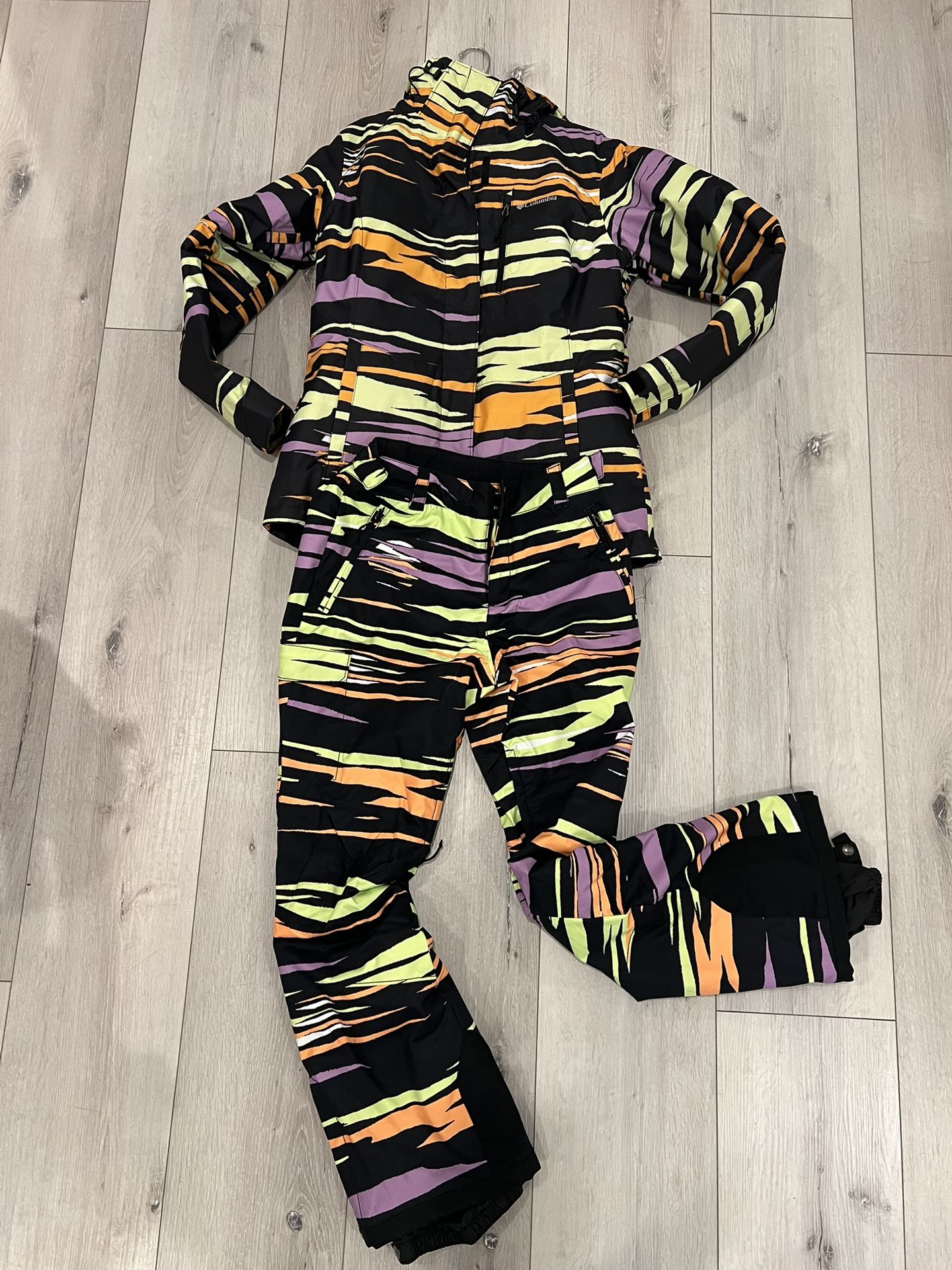 Like New Columbia Snow Jacket And Matching Pants, Snow Gear,