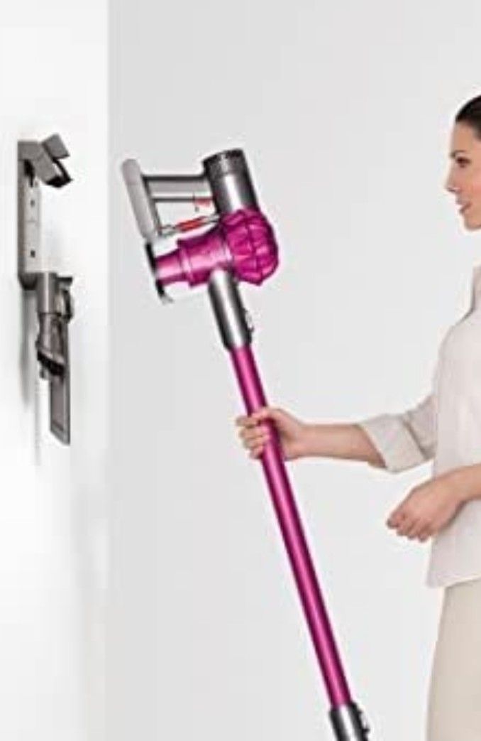 Dyson V6 cordless vacuum cleaner