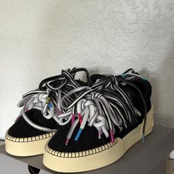 ANTA  SKATE SHOES NEW 44 