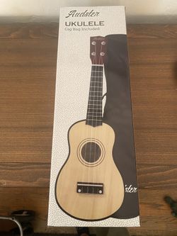 Ukulele + Case