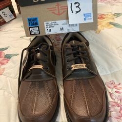 New Dockers Brand Size 10 M Shoes Never Worn