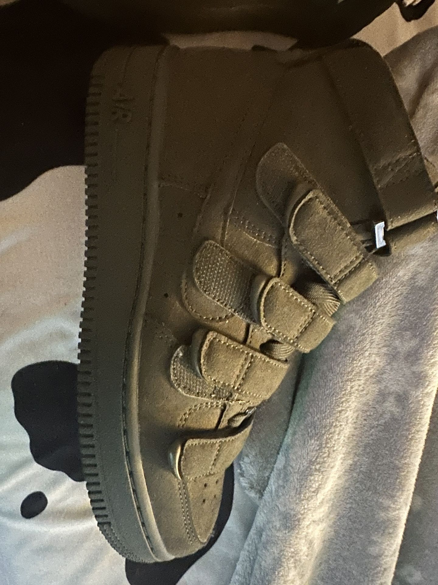 Billie Ellish Nike Air Force 1’s