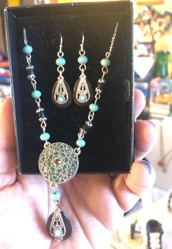 Avon set, pierced earrings and necklace