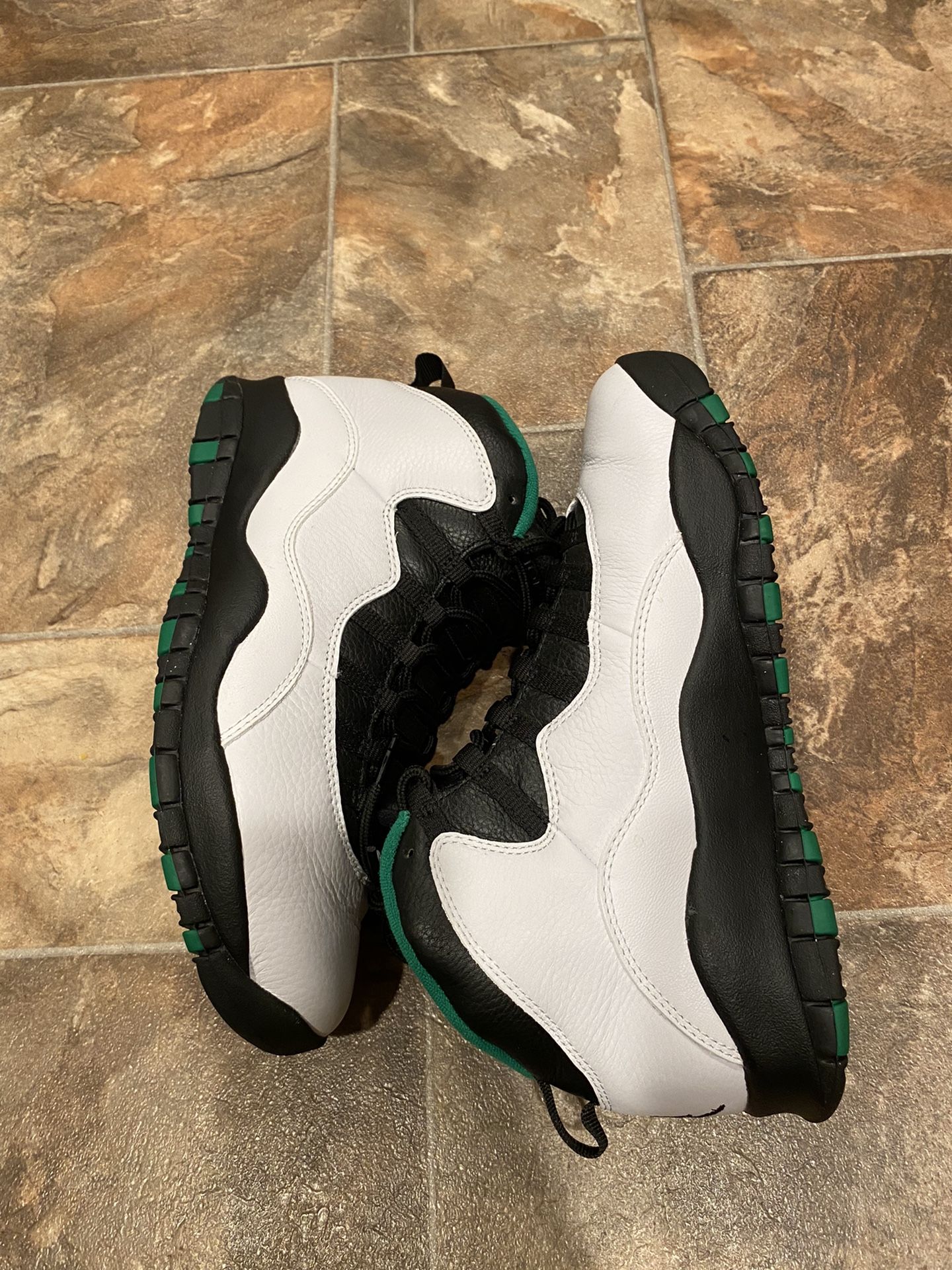 Jordan 10 (Seattle)