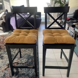 Black High stool Chairs With Cushion 