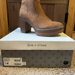 Brown Booties 7m