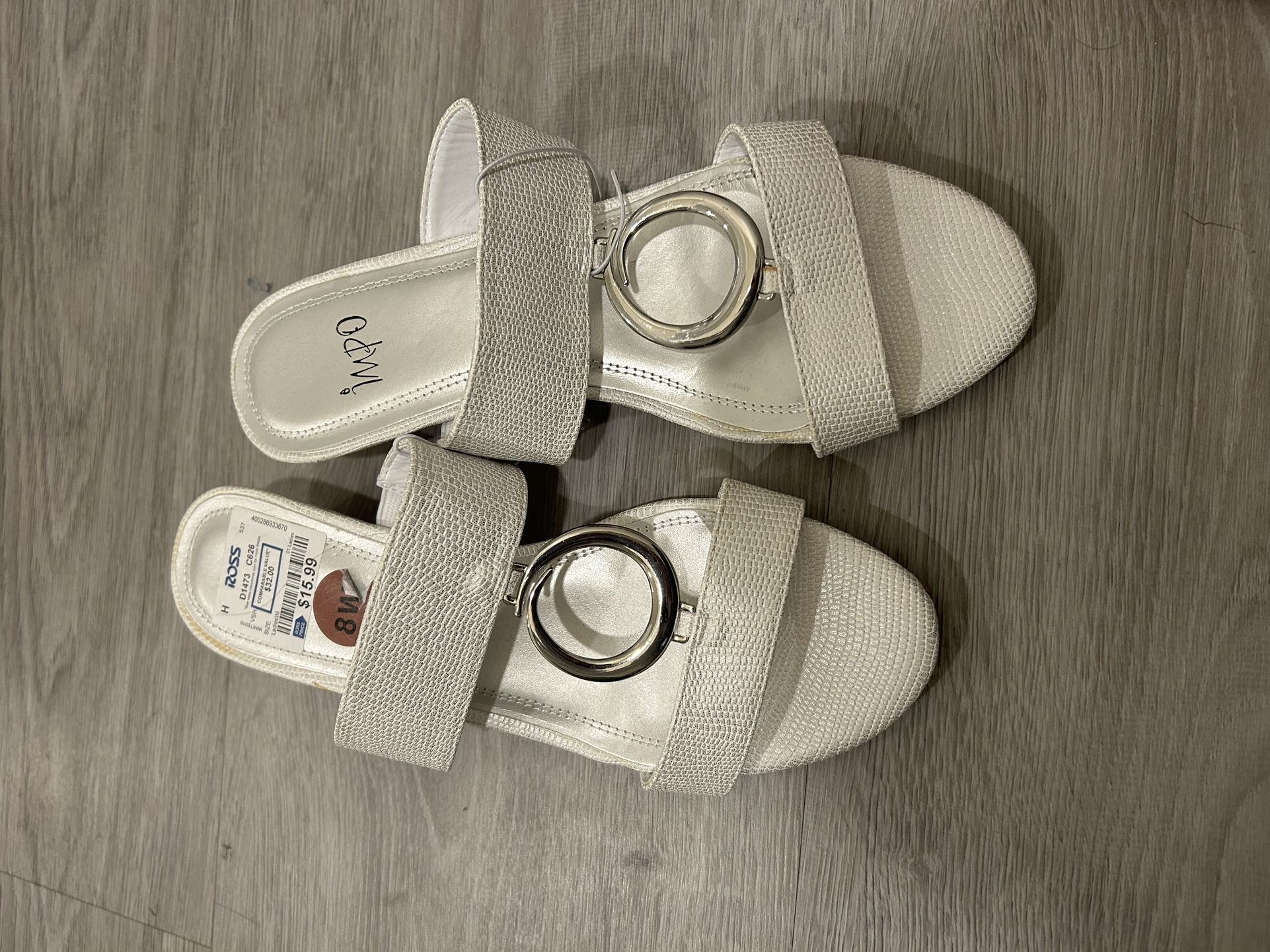 8wide Women’s Sandals