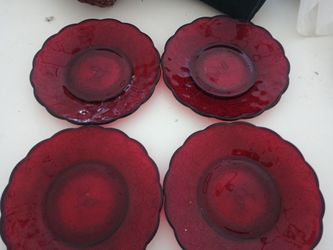 Vintage Avon plates
