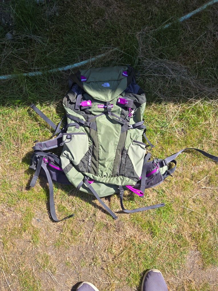 The North Face Altea 35 Backpack