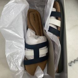 Array Sarasota Women’s. Size 10m