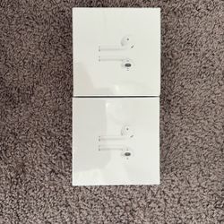 2 Airpods
