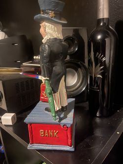 Cast Iron Bank Collectible 