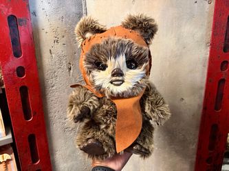 Disneyland Interactive Ewok Batuu adventure Buddy