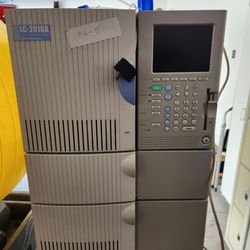 Shimadzu Corporation LC-2010A Liquid Chromatograph For Parts