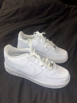 Air Force 1’s Size 7y