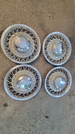 1980 Chrysler 5th Avenue Hubcaps 15"