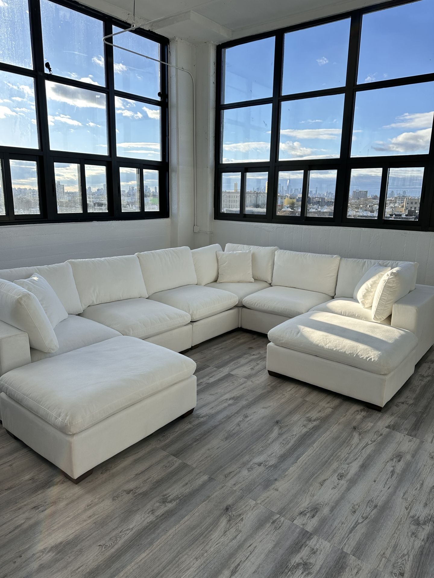 SOFT FEEL COMFORT Thomasville Lowell 8-piece Fabric Modular Sectional - WHITE π(FREE DELIVERY)