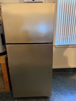 GE Refrigerator