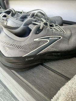 Brooks Glycerin 22 Size 10.5