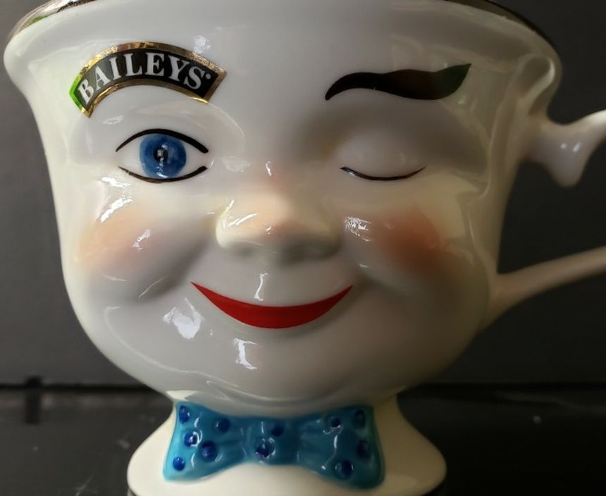 1996 Limited Edition Baileys Irish Cream Winking Face Sugar/Coffee/Tea Cup YUM