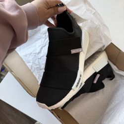 Adidas NMD R1 Women’s 9