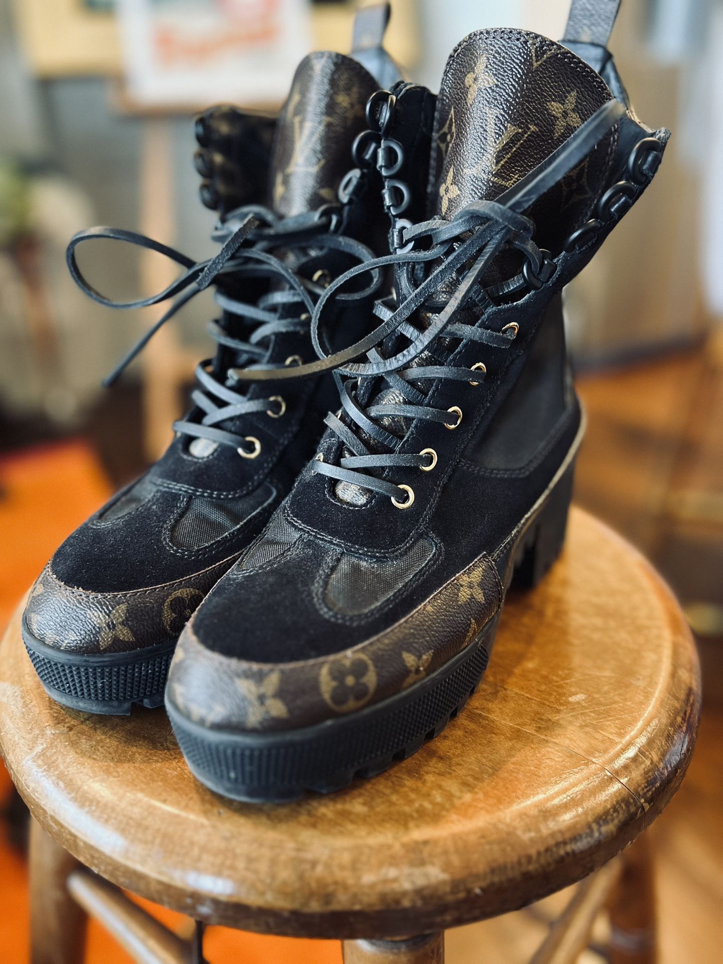 Louis Vuitton Laureate Monogram Platform Desert Boots – Black