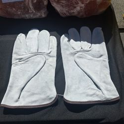 Gloves 