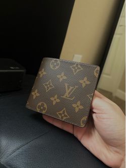 Men’s brown wallet