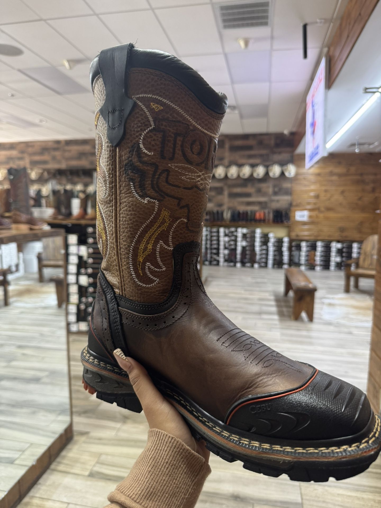 Men’s work boot