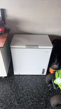 Deep freezer 7 ct. ft