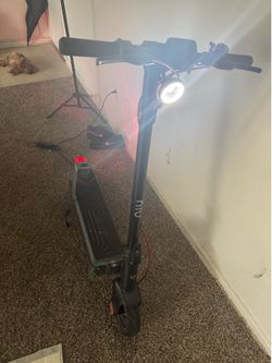NUI SCOOTER