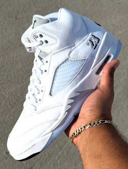 AIR JORDAN 5 RETRO "WHITE METALLIC" 2026