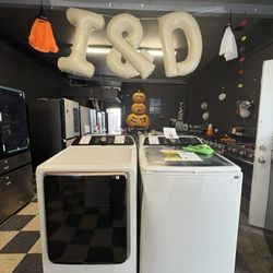 Samsung Top Load Washer & Gas Dryer 