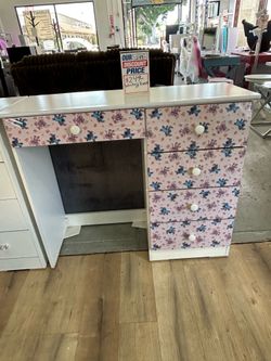 Angel and stitch vanity desk
