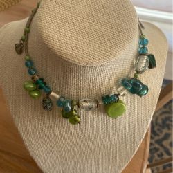 Green Choker Necklace 