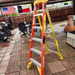 6ft Fiberglass Step Ladder Seminew 