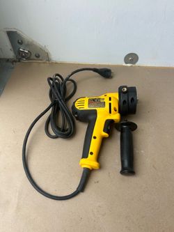 DeWalt DWE6401DS 5” Variable Speed Disc Sander – Works Great