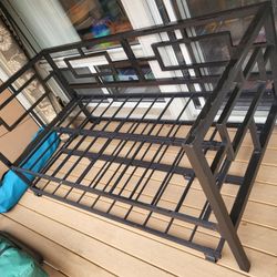 Daybed Frame and Trundle