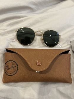 Ray-Ban Round Metal Sunglasses - Polarized (Mint Condition)
