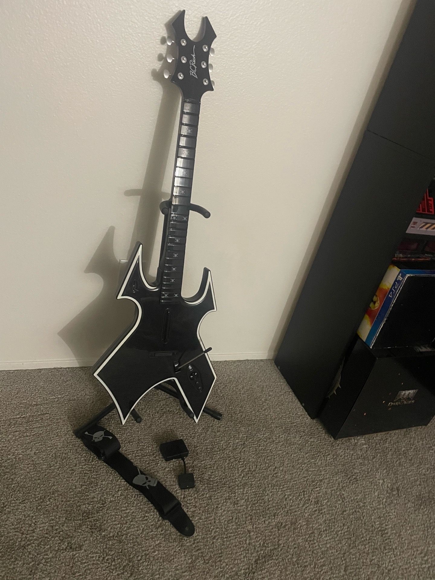 DREAMGEAR B.C. RICH WARBEAST PS2 PS3 GUITAR