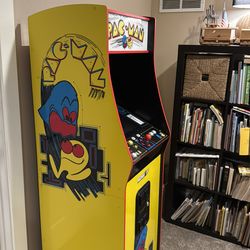 PAC MAN Arcade machine