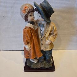 Vintage boy girl figurine couple home decor decoration collectible