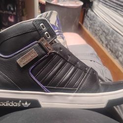 Men's  Size 9 1/2 Hard Court Adidas High Tops