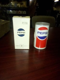 Vintage Pepsi Can Radio