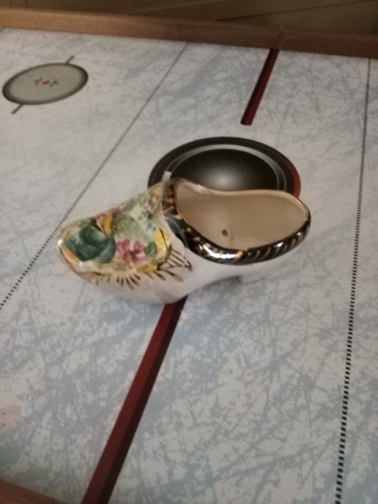 Vintage Porcelain Dutch Shoe